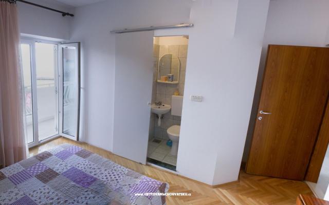 Appartement Bernard – Hébergement Omis Croatie