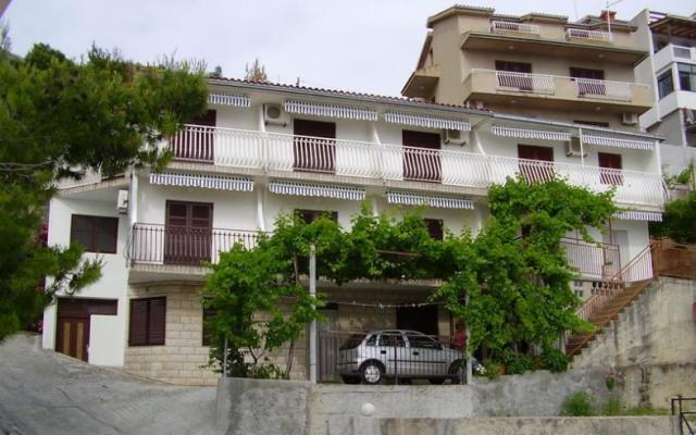 Apartmani Ruža – Hébergement Omis Croatie