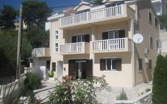 Appartements Villa Roza – Hébergement Omis Croatie