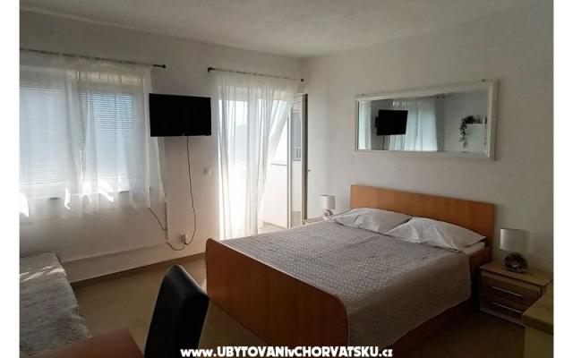 Appartements Monika – Hébergement Omis Croatie