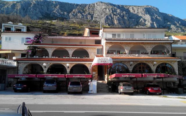 Ljetni san – Hébergement Omis Croatie