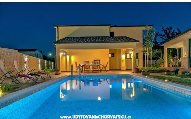 Villa Cotabella  – Hébergement Omis Croatie