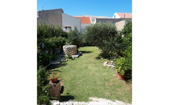 Apartmani Center Pag – Hébergement île Pag Croatie