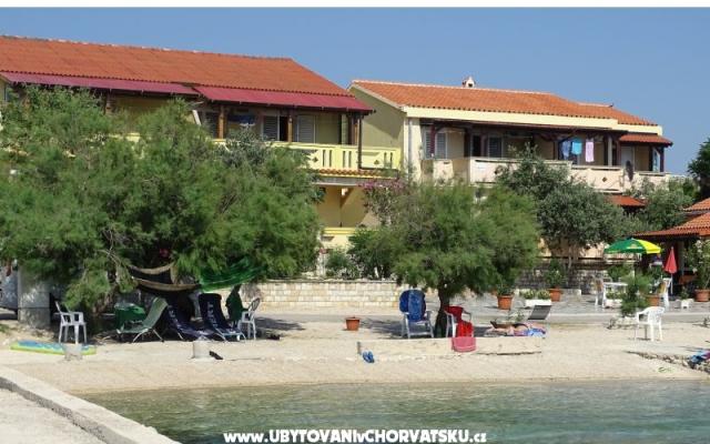 Appartements VIVIEN (9x) – Hébergement île Pag Croatie