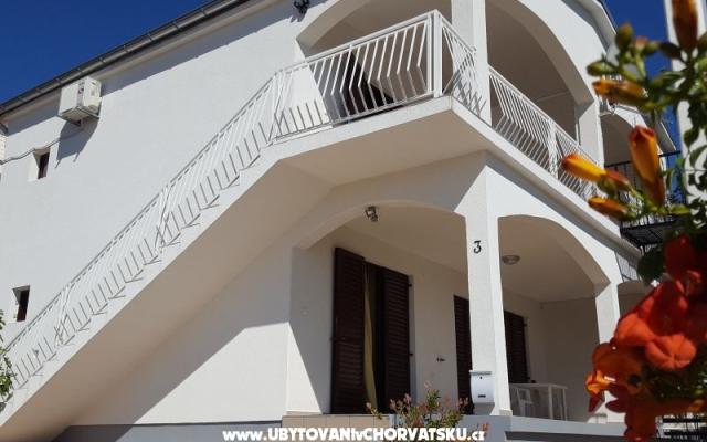 Appartements Merion – Hébergement Starigrad Paklenica Croatie