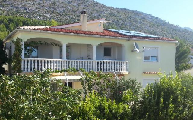 Villa Mirta – Hébergement Starigrad Paklenica Croatie