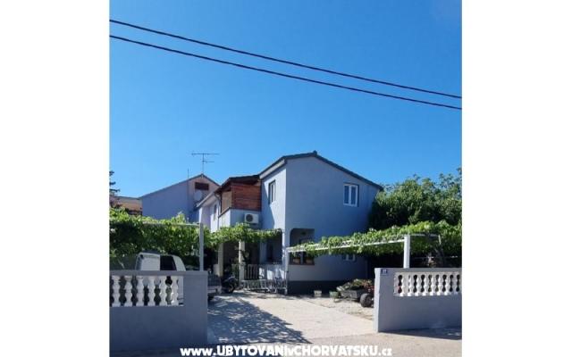 Appartements Anka – Hébergement Pakostane Croatie