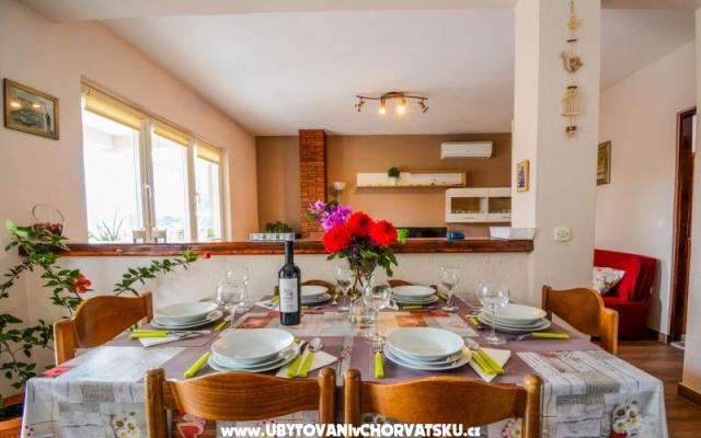 Apartmani Bepo – Hébergement Pakostane Croatie