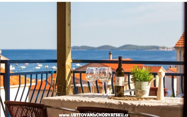 Appartements Ino – Hébergement Pakostane Croatie