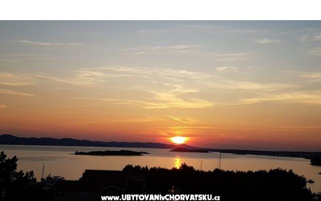 Apartmani NADA – Hébergement Pakostane Croatie