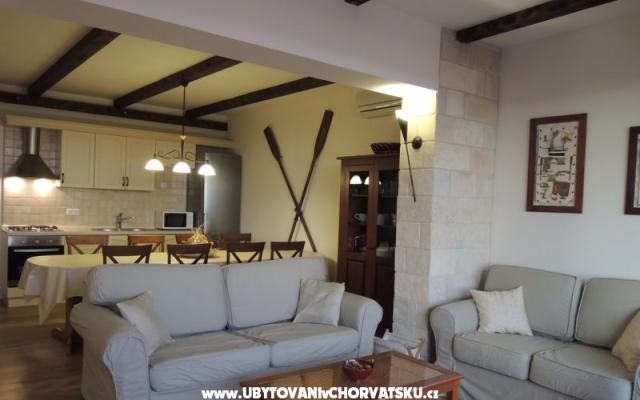 Appartements in Villa – Hébergement Pakostane Croatie