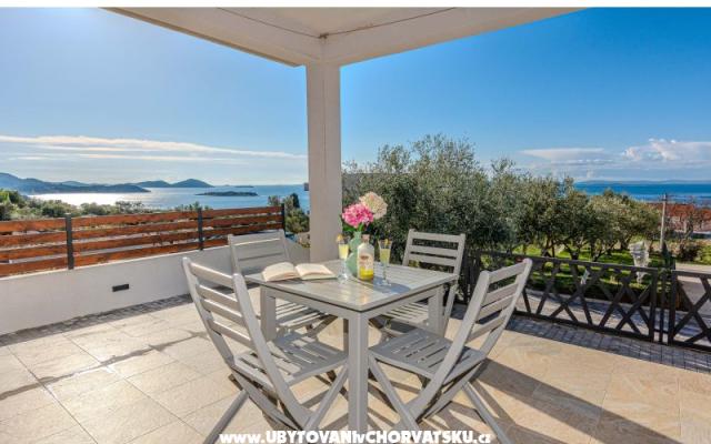 Holiday Home Lucy – Hébergement Pakostane Croatie