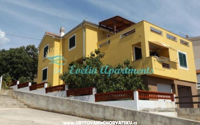 Maison Evelin – Hébergement Pakostane Croatie
