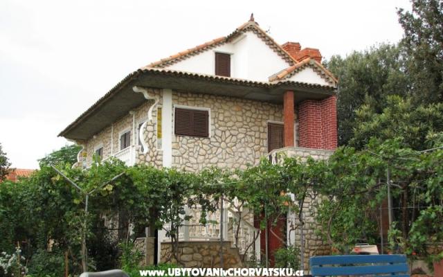 Apartmani Velimira – Hébergement Petrcane Croatie