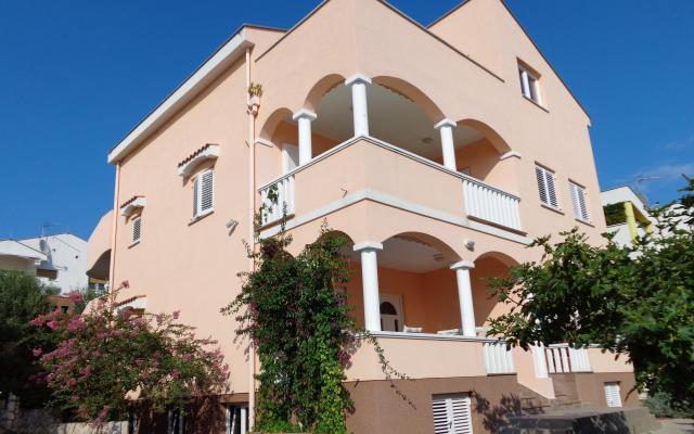 Appartements Ana – Hébergement Petrcane Croatie