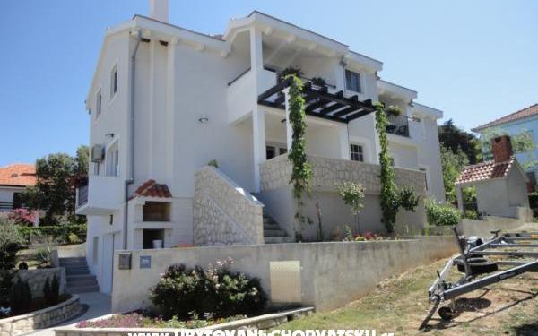 Appartements Marijana  – Hébergement Petrcane Croatie
