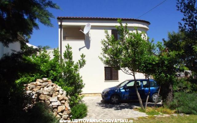 Appartements Juliška – Hébergement Pirovac Croatie