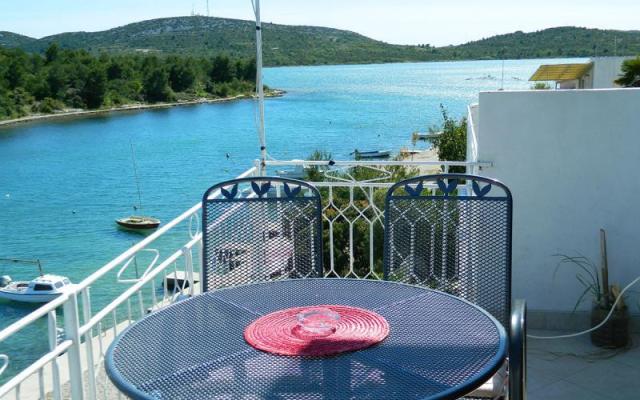 Apartmani  – Hébergement Pirovac Croatie
