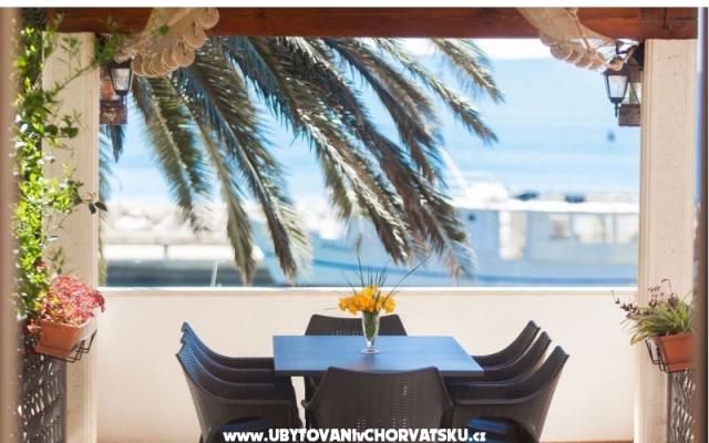 Apartmani Pomirta – Hébergement Podgora Croatie