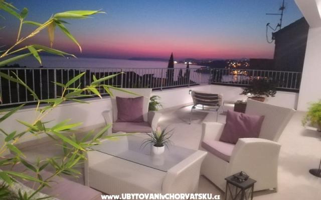 Holiday villa LUX – Hébergement Podstrana Croatie