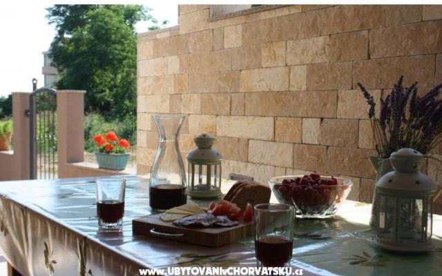 Maison Rose – Hébergement Privlaka Croatie