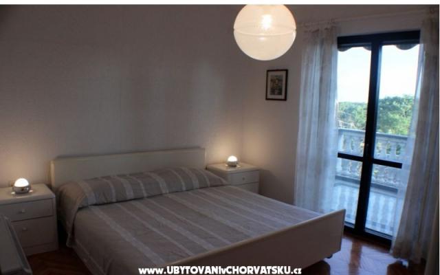 Maison with swimming pool – Hébergement Pula Croatie