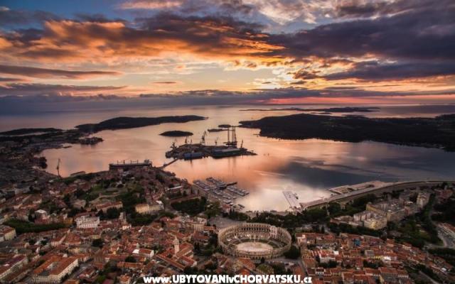 Pula City Center Accommodation****  – Hébergement Pula Croatie