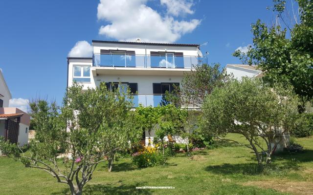 Apartments Eugen – Hébergement Razanac Croatie