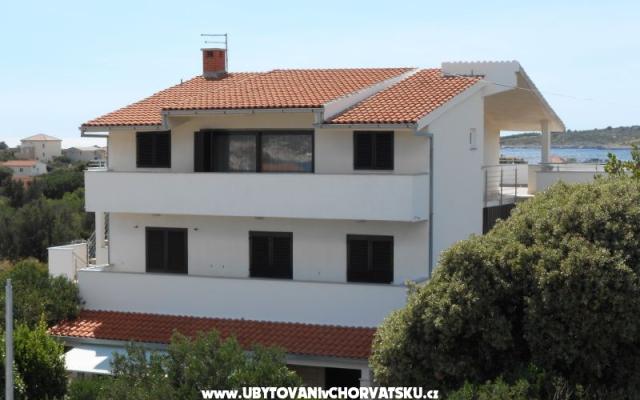 Apartmani Balić – Hébergement Rogoznica Croatie