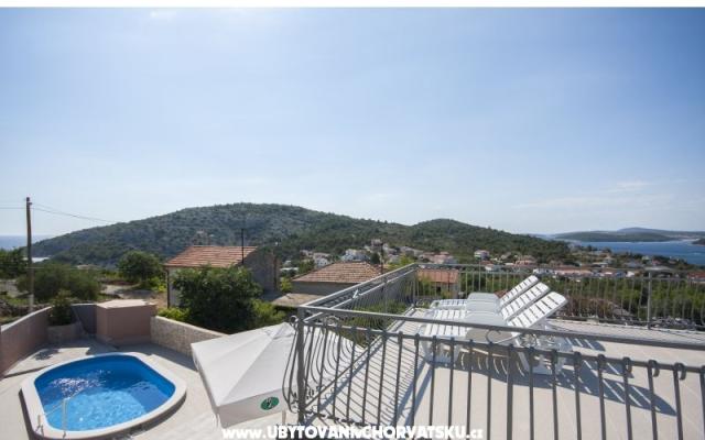 Maison NEDA – Hébergement Rogoznica Croatie
