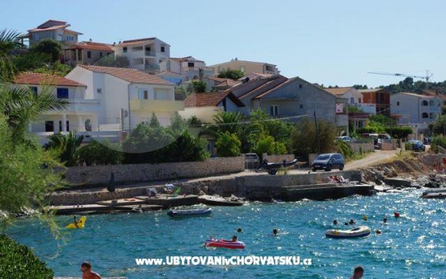 Apartmani Nuić – Hébergement Rogoznica Croatie
