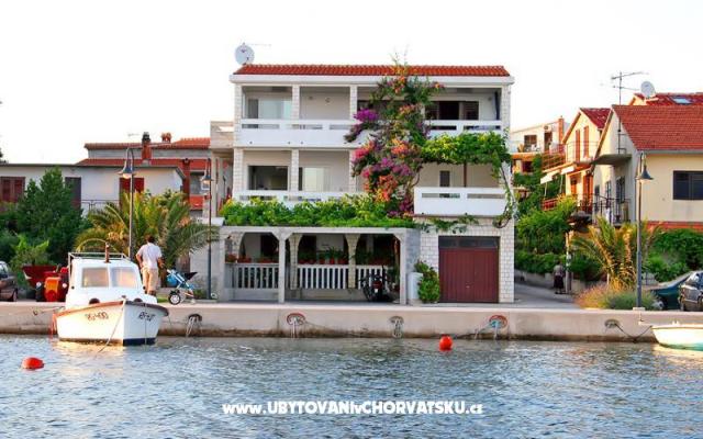 Appartements Bilonic – Hébergement Rogoznica Croatie