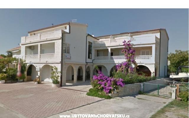 Apartments Branka – Hébergement Rogoznica Croatie