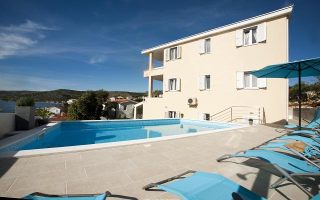 Appartements Mezaroca – Hébergement Rogoznica Croatie