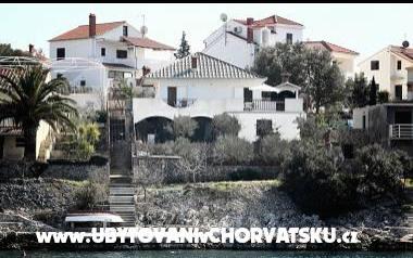 Apartments Nikola Bego – Hébergement Rogoznica Croatie