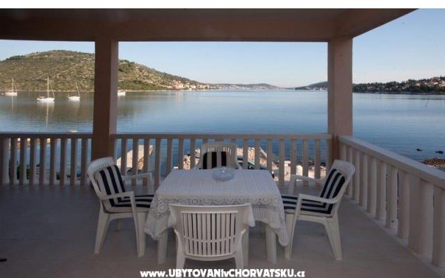 Beach apartments Rogoznica – Hébergement Rogoznica Croatie