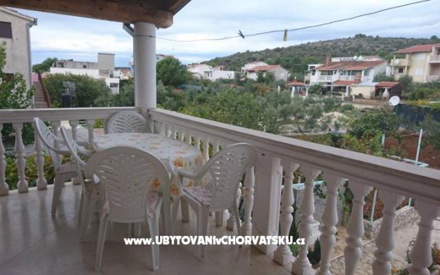 Kuća Lucija – Hébergement Rogoznica Croatie