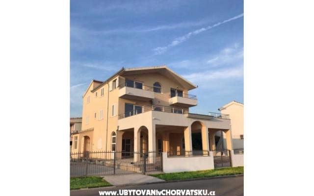 Villa Marina – Hébergement Rogoznica Croatie