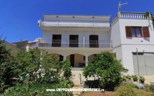 Brodarica beach house – Hébergement Sibenik Croatie