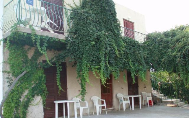 Appartementy pokoje Urlić – Hébergement Sreser Croatie