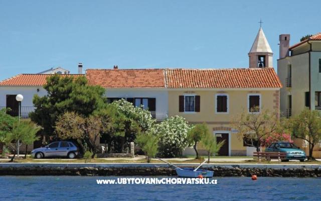Holiday Maison More  – Hébergement Sukosan Croatie