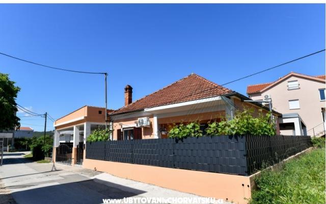 Maison de vacances Magdalena – Hébergement Sukosan Croatie