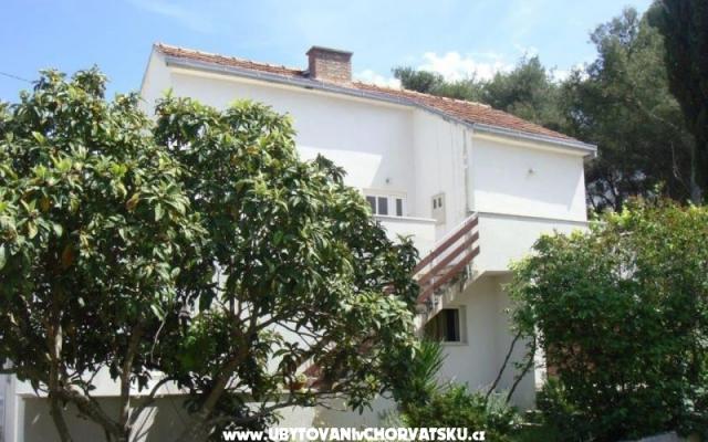 Apartman Lada – Hébergement Supetar – Brac Croatie