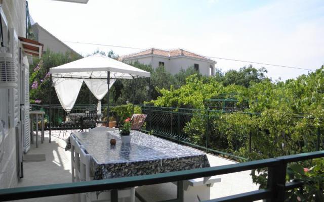 Maison de vacances Ivana – Hébergement Supetar – Brac Croatie