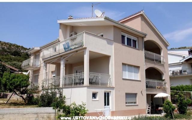 Apartmani Perišić – Hébergement Trogir Croatie