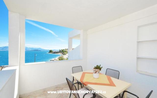 Appartement Petra Arbanija – Hébergement Trogir Croatie