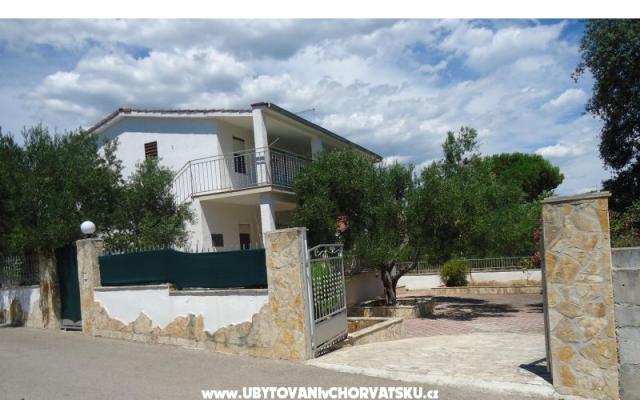 Apartment Tina – Hébergement Trogir Croatie