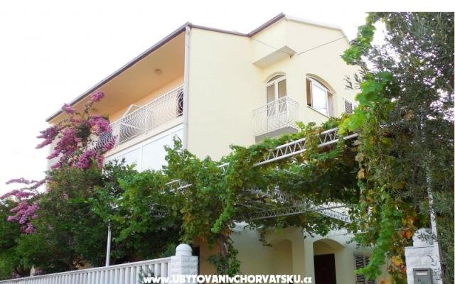  Villa Michael Appartements – Hébergement Trogir Croatie