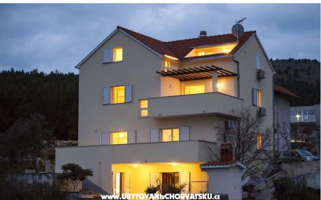 Villa Blanka – Hébergement Trogir Croatie