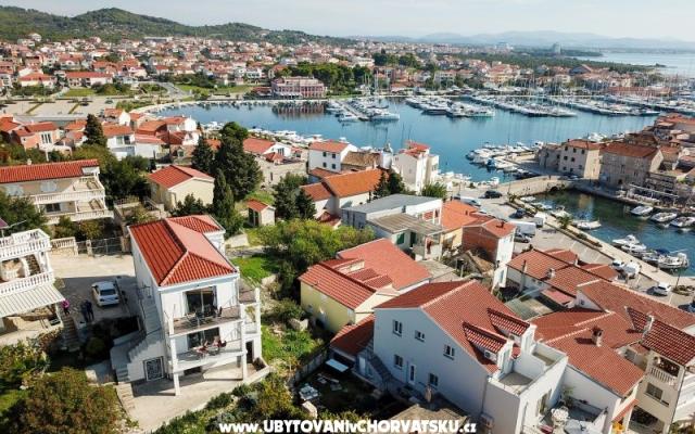 Villa Roza Trogir – Hébergement Trogir Croatie